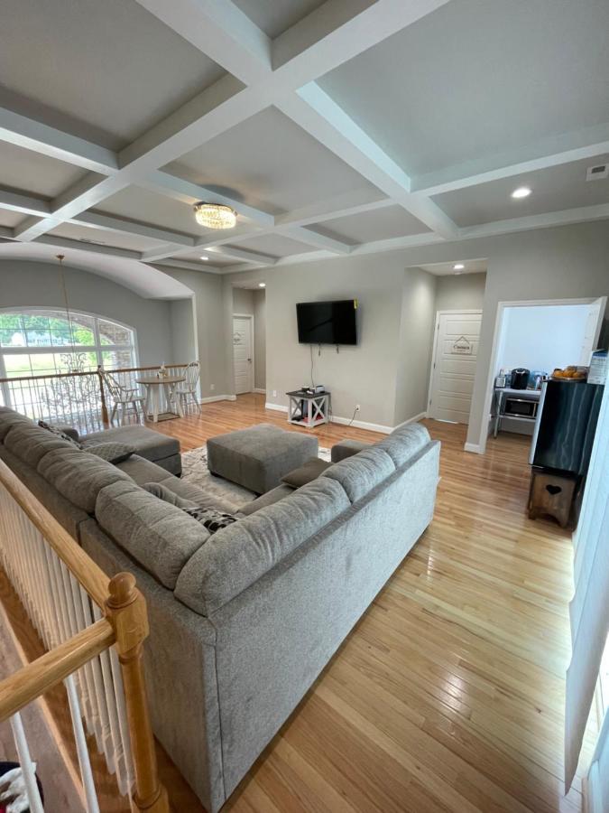 Apartament La Casa Grande Hosting Whitsett Zewnętrze zdjęcie